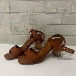 Doen Brown Wood Block Heels